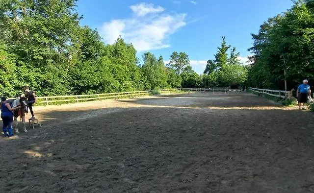 Daire Ottmanach Schlosshof